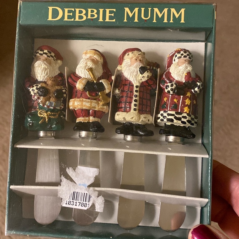 Debbie Mumm Santa Spreaders.